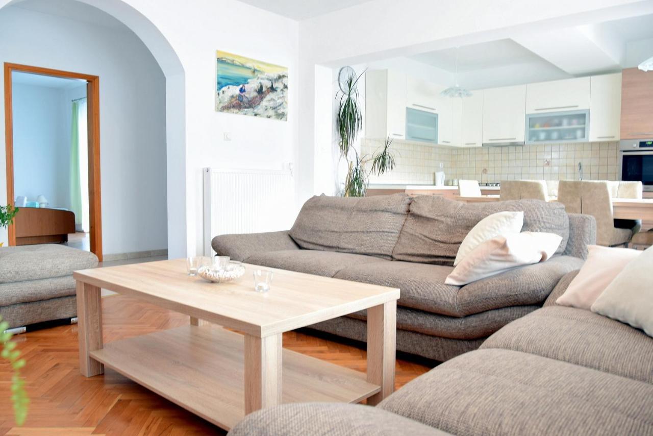 Palit Hills Superior Apartments Luaran gambar