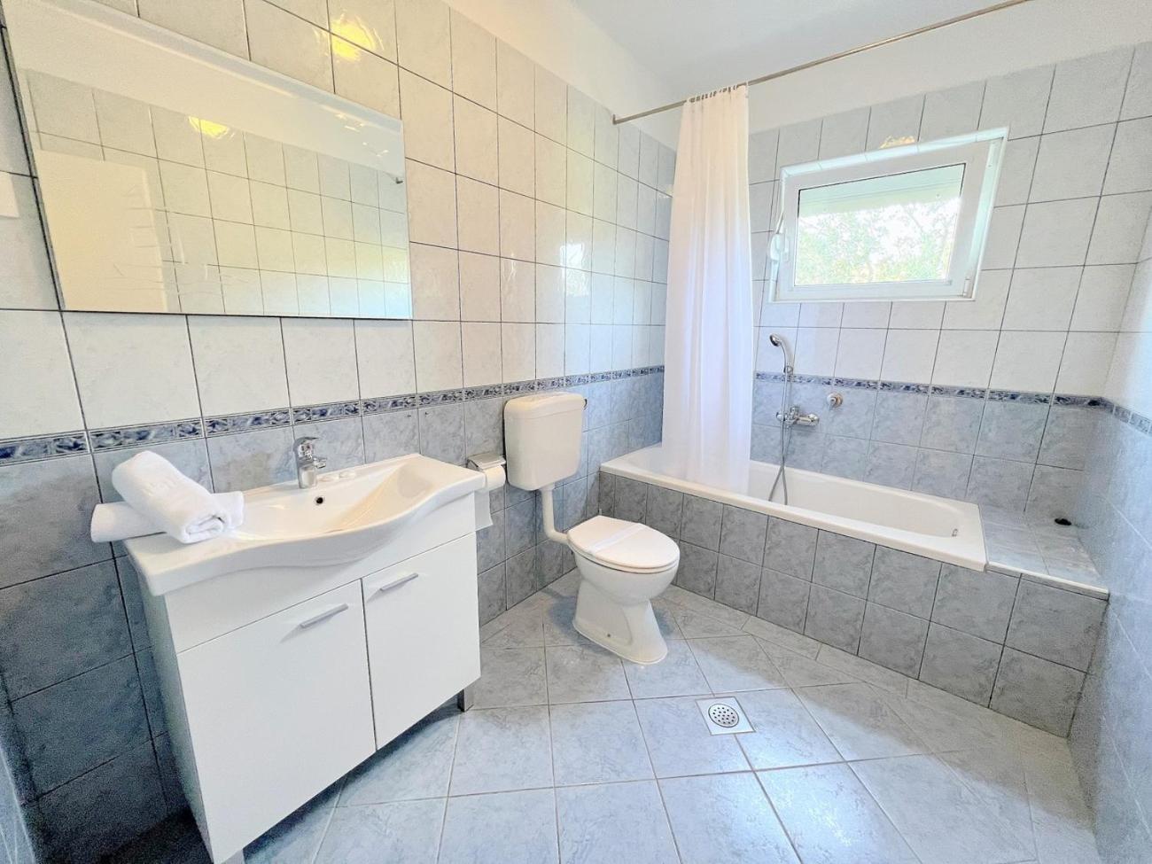 Palit Hills Superior Apartments Bilik gambar